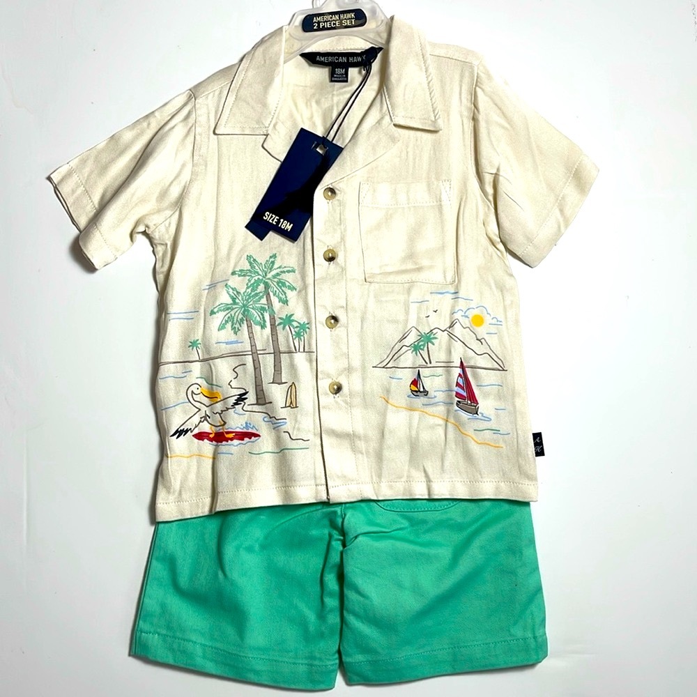 Perfect summer 2 pc set- rayon shirt with twill short. NWT